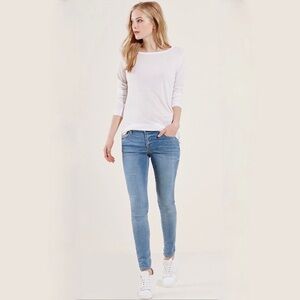 🕠 NWOT | True Religion | Halle Mid Rise Super Skinny | Horseshoe | Medium | 25